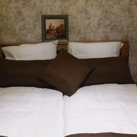 Guest House Sandro Stepantsminda Quarto foto