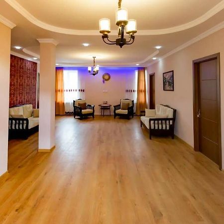 Guest House Sandro Stepantsminda Exterior foto