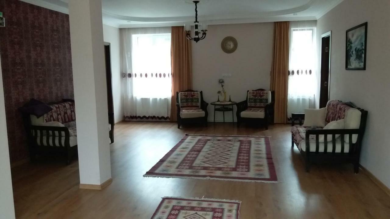 Guest House Sandro Stepantsminda Quarto foto