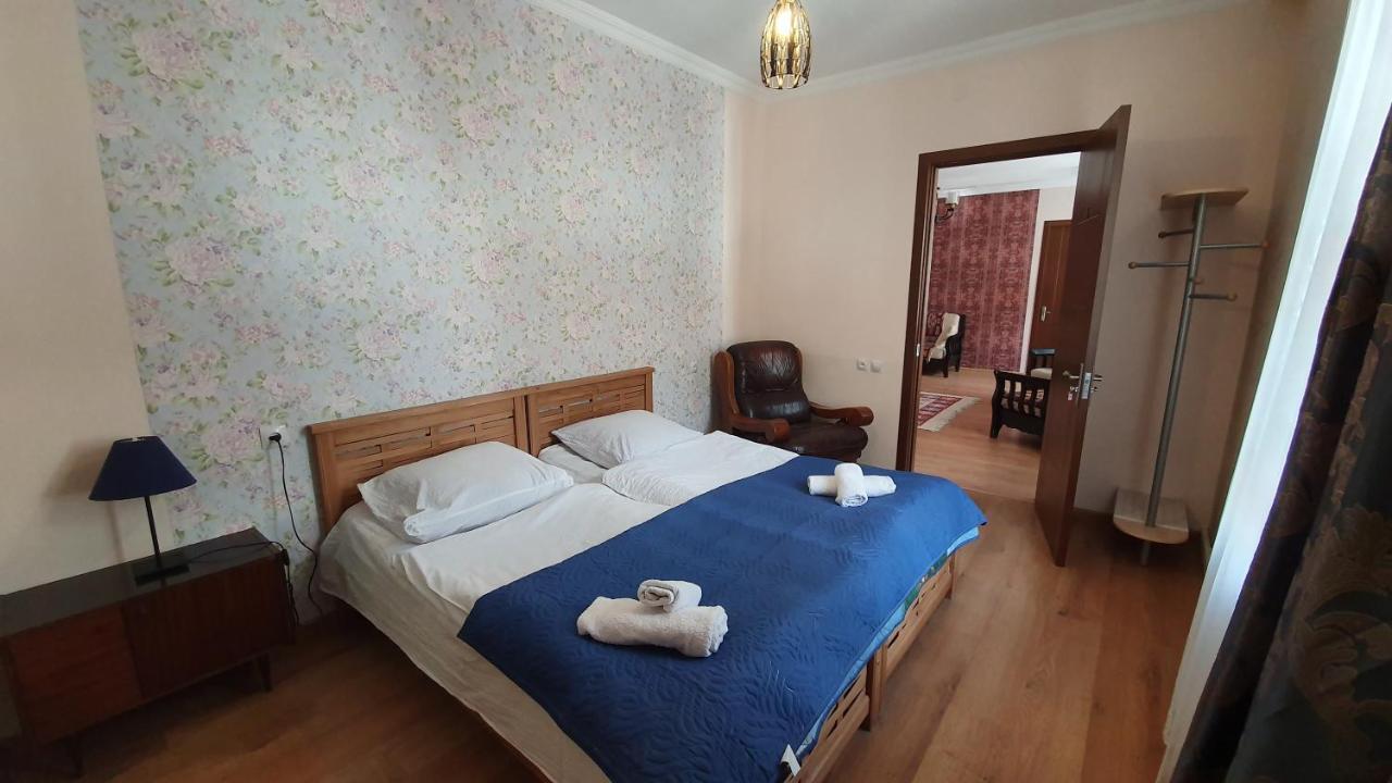Guest House Sandro Stepantsminda Exterior foto