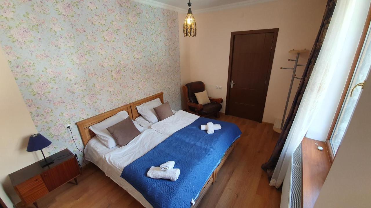 Guest House Sandro Stepantsminda Exterior foto