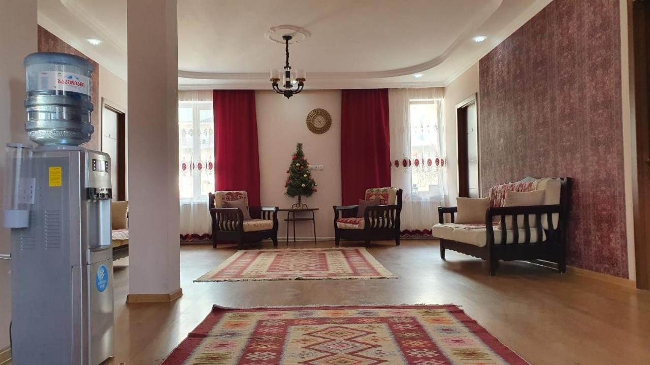 Guest House Sandro Stepantsminda Exterior foto