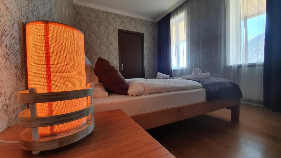 Guest House Sandro Stepantsminda Exterior foto