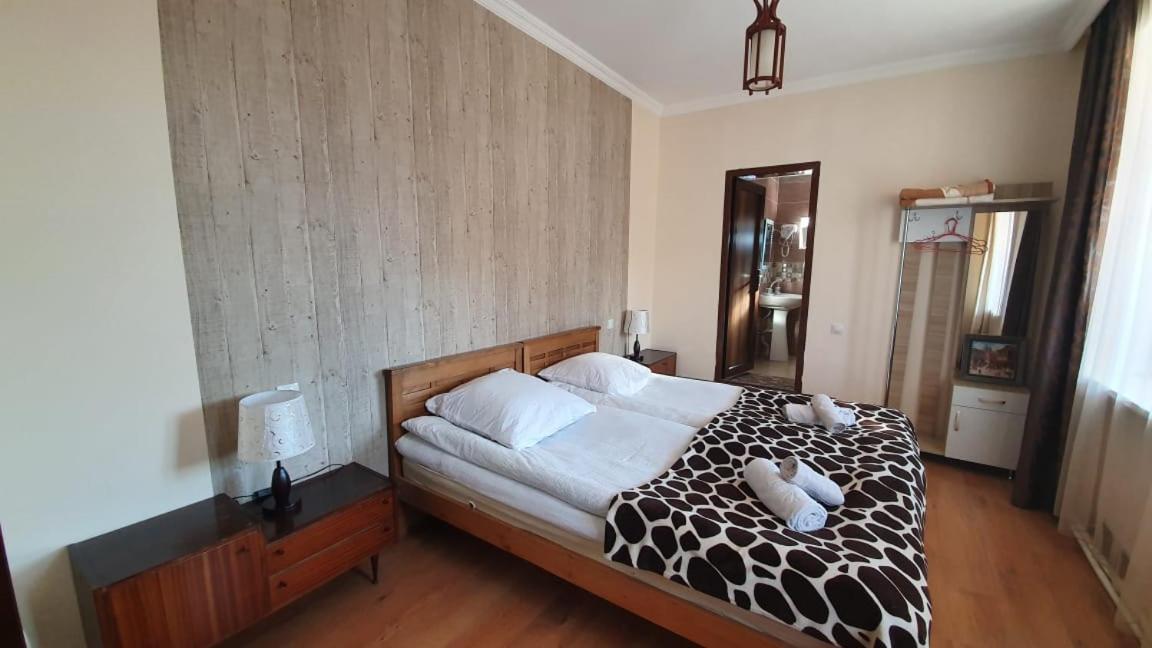 Guest House Sandro Stepantsminda Exterior foto