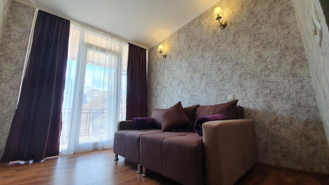 Guest House Sandro Stepantsminda Exterior foto